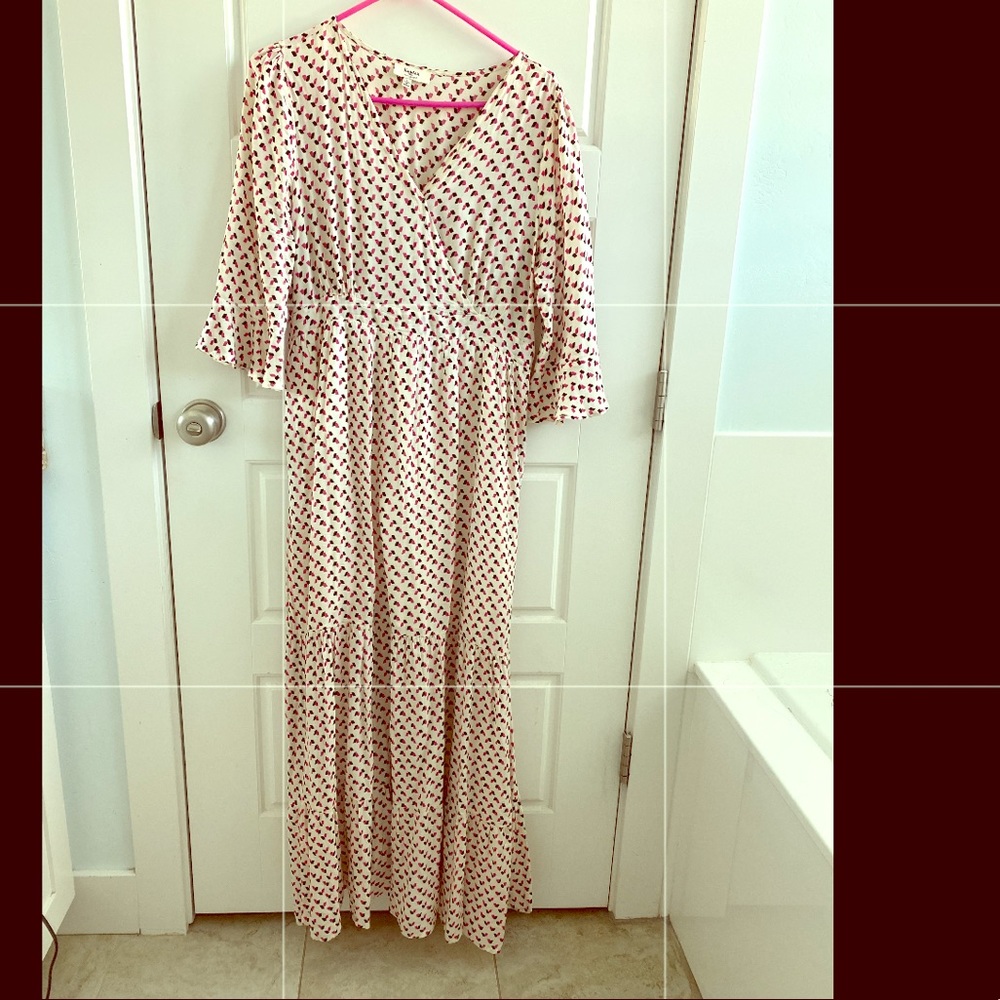 Cute maxi dress!
